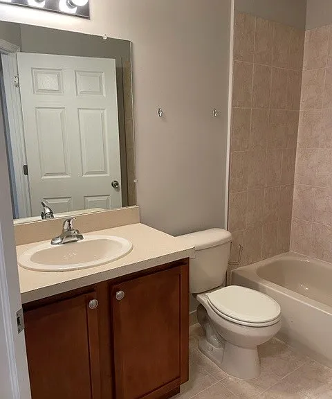 8401 Towne Center Cir S #5-60 — Photo 33