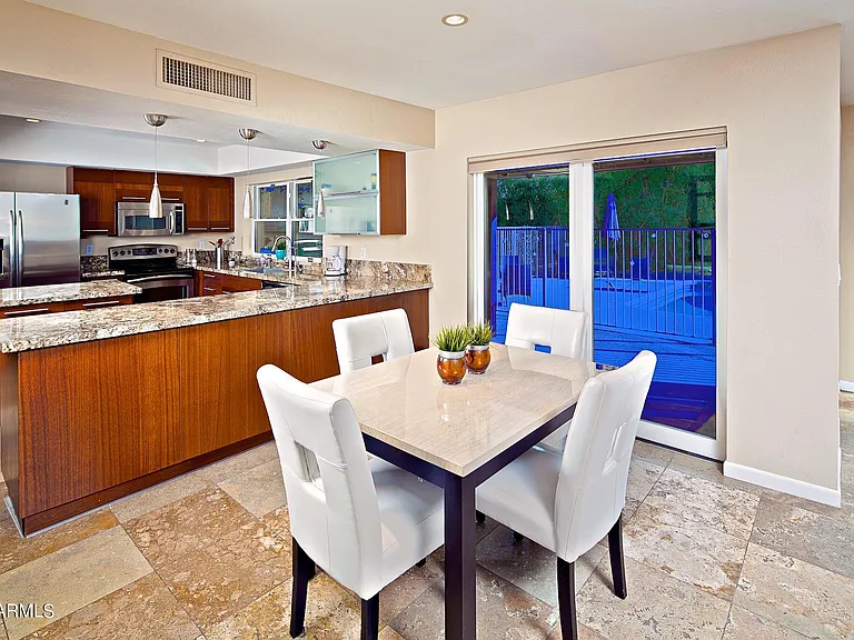 4539 E Karen Dr — Photo 4