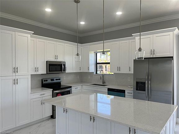 4th image of 3110 43rd ST W