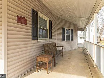 475 Hillview Rd — Photo 4