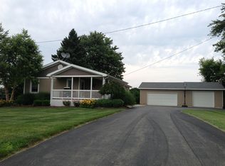 8346 Kenowa Ave SW, Byron Center, MI 49315