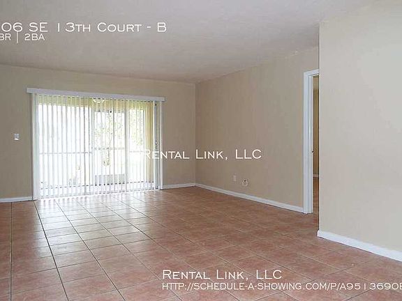 4th image of 706 SE 13th Ct APT B