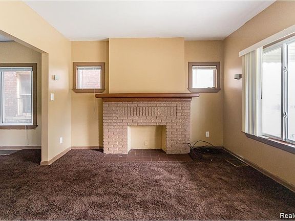 5th image of 3026 Lothrop St