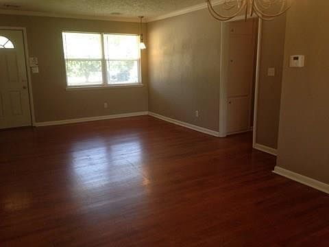 1st image of 2612 Greystone Ct