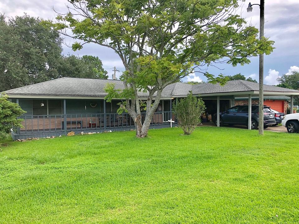 1st image of 2865 62nd St