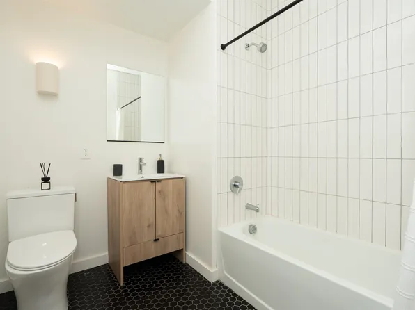 328 Pacific Avenue image 17 of 43