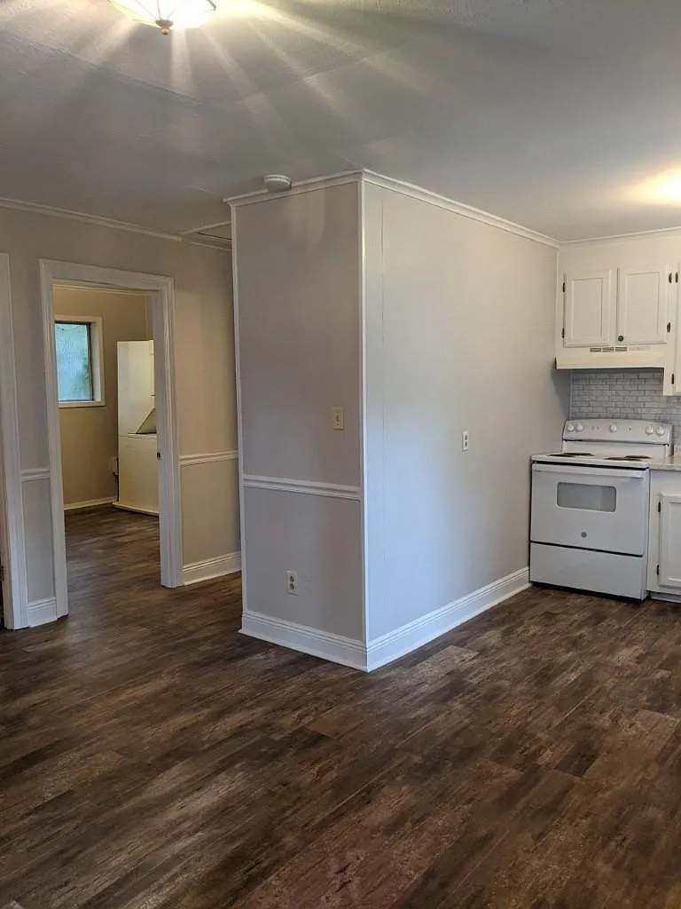 2 bed, 750 sqft, $785 — Photo 3
