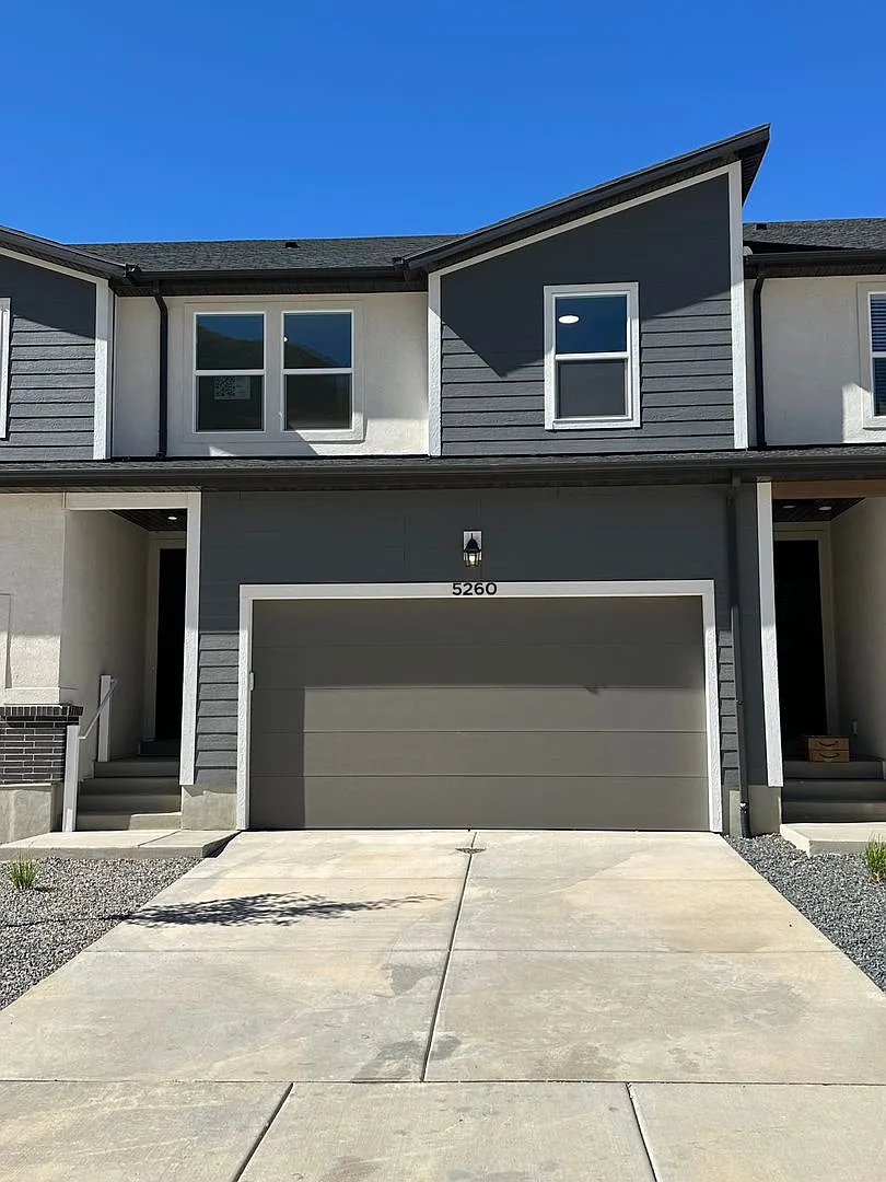 Brand-New 3-Bedroom Townhome with Incredible Views at Harmony Ridge — Photo 3