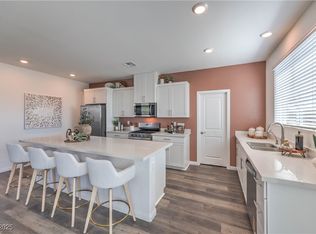 221 Vegas Verde Ave #27, North Las Vegas, NV 89031
