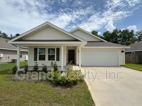 4955 Red Cedar Rd, Milton, FL 32571