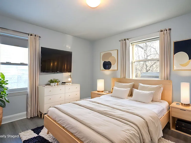 241 Wrentham Rd — Photo 11