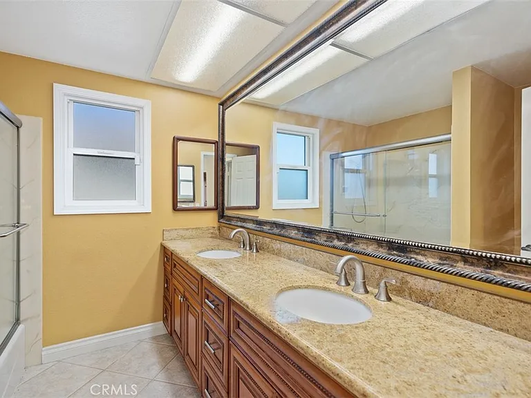 24001 Swallowtail Dr — Photo 23