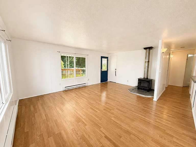 3061 SE Maple St — Photo 8