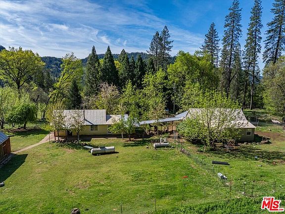 4th image of 20441 Cove Rd