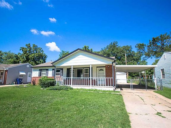 3rd image of 1039 N Lakeview Dr
