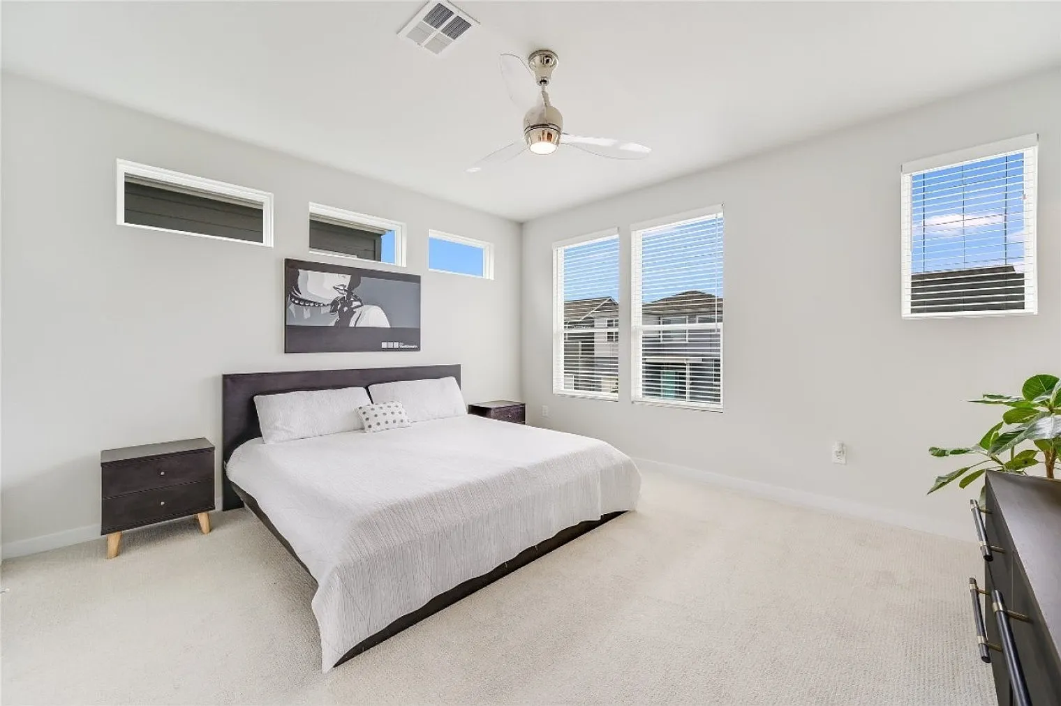2 bed, 3.0 bath, 1496 sqft, $1,436 — Photo 2
