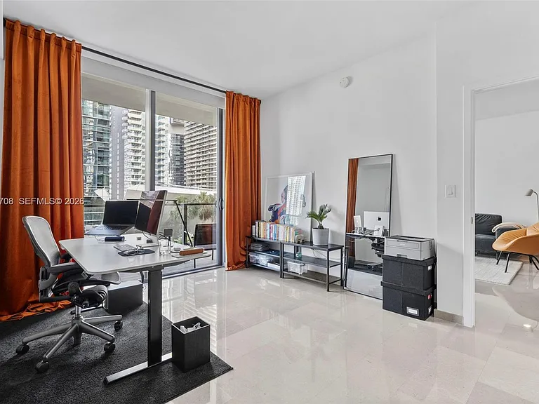 88 SW 7th St #809 — Photo 23