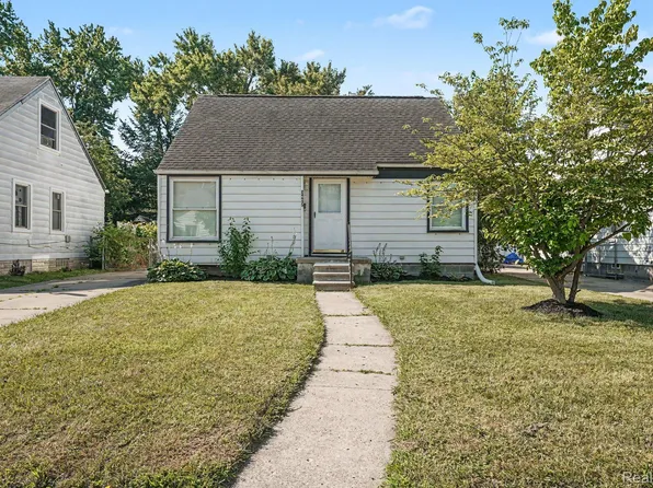 24435 Colgate St, Dearborn Heights, MI 48125