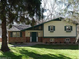 58 Cross Keys Ln, Hendersonville, NC 28792