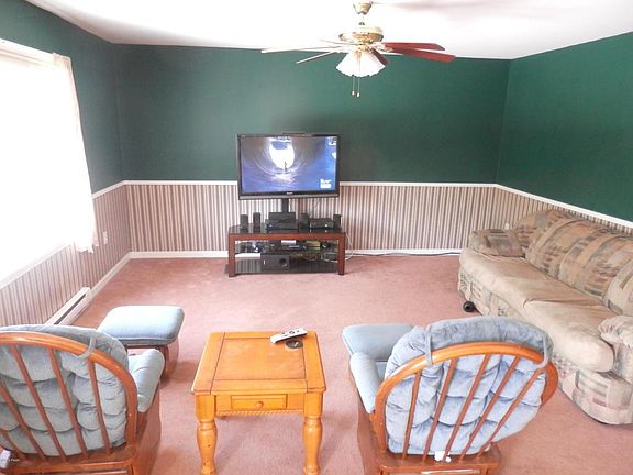 5th image of 6 Petroski Dr