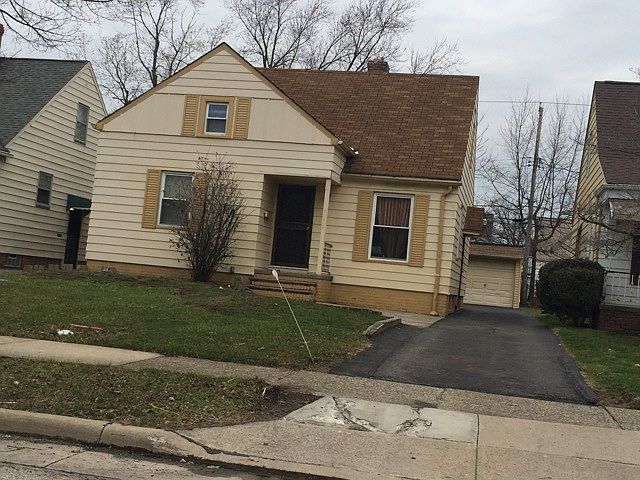 1st image of 21403 Kenyon Dr