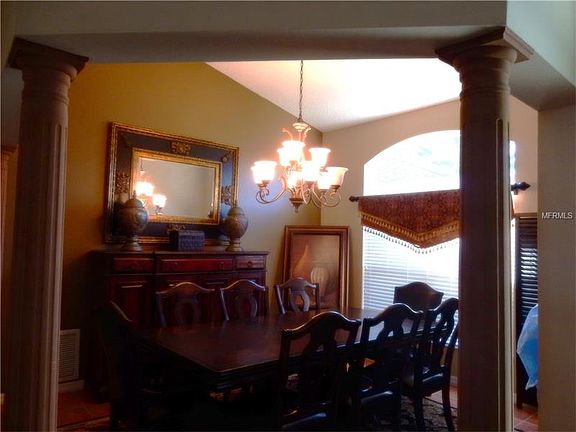4th image of 14453 Calabay Ct
