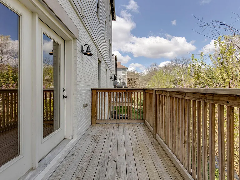 1514 Kirkwood Ave — Photo 11