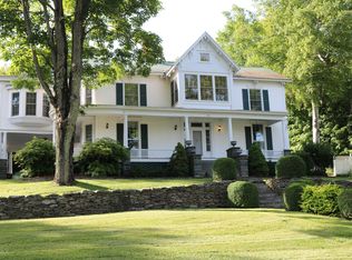 365 Lake Ave, Montrose, PA 18801
