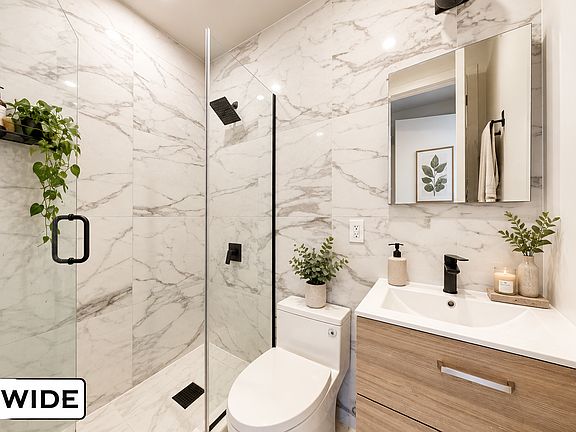 5th image of 814 Manhattan Ave APT 3L