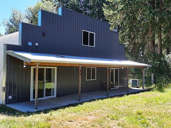 2nd image of 12936 Hubbard Street SE