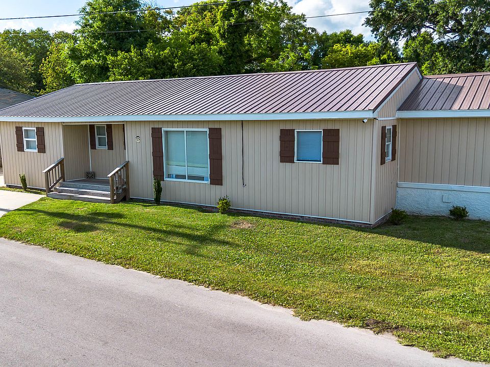 1st image of 1413 31st Ave