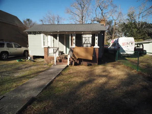 1910 Clifton St, North Charleston, SC 29406