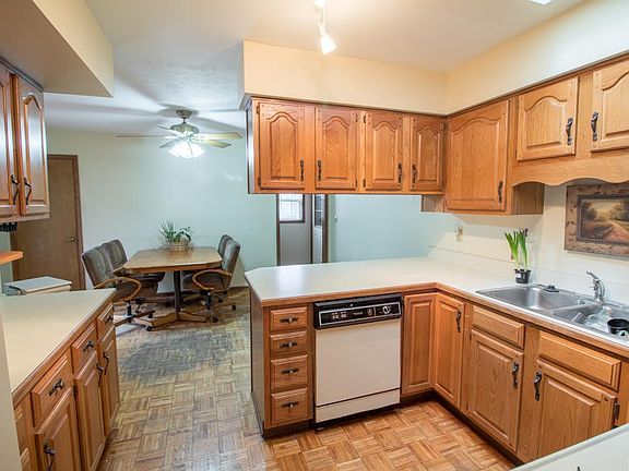 3rd image of 4598 Weswilmar Dr