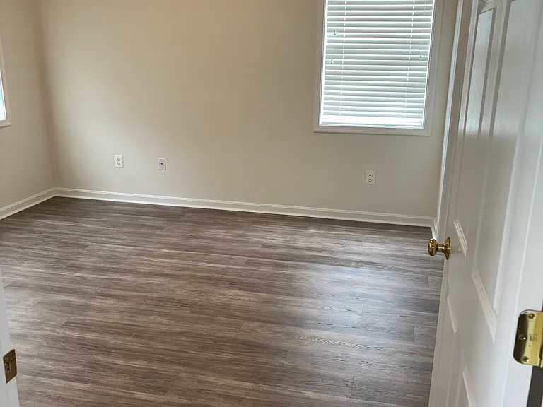 107 Heartwood Dr — Photo 5