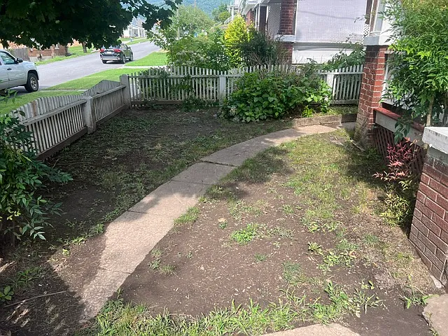 710 Temple St — Photo 24