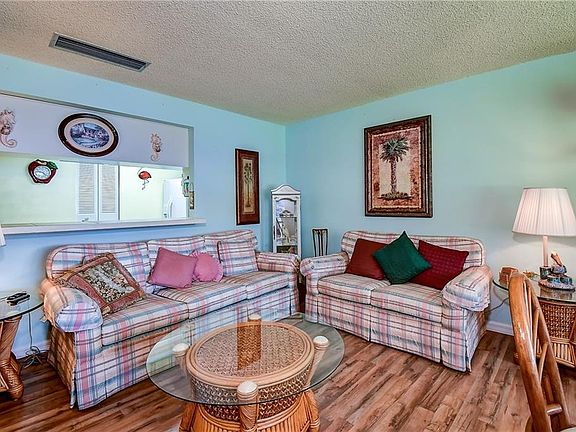 4th image of 3850 13th Ave N APT 115