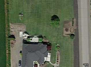 101 Aquarius Dr, Pasco, WA 99301
