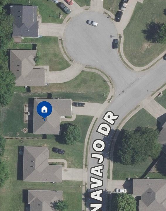 2nd image of 800 SW Navajo Dr