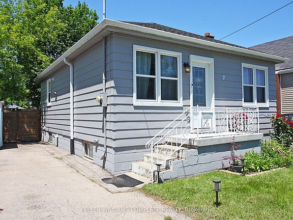 3rd image of 7 Lampton Pl