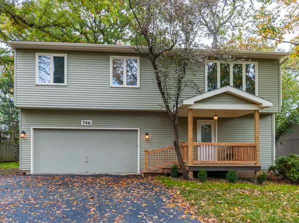 746 Cynthia Dr, Sandwich, IL 60548