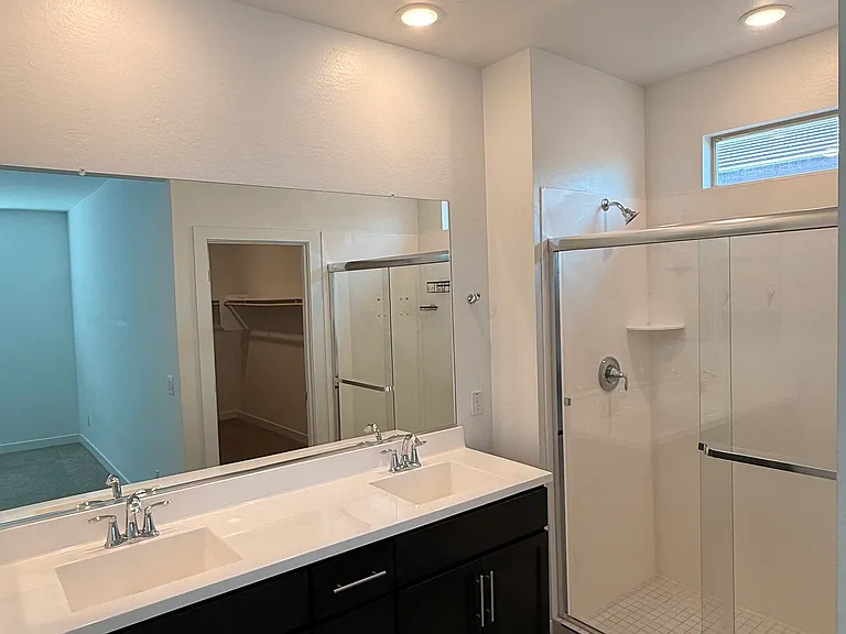 4855 S 117th Ave — Photo 12