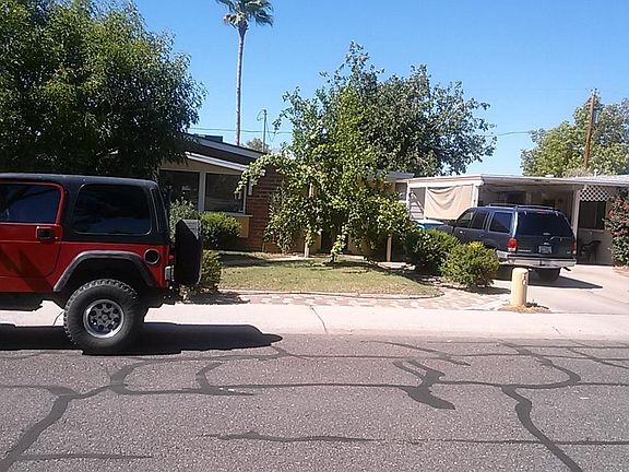 5th image of 3218 W Port Royale Ln