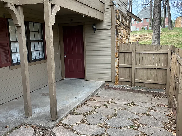 9107 S Urbana Ave #5-F — Photo 5