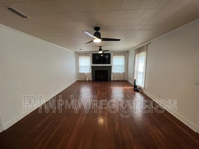 106 Highland Dr — Photo 11