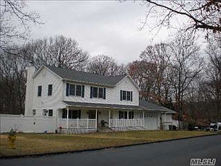 2nd image of 84 Sheppard Ln