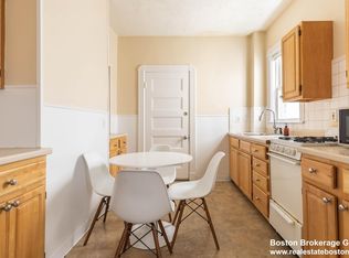 789 Columbia Rd #1L, Dorchester, MA 02125