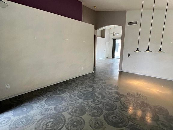 4th image of 7815 E Windriver Dr