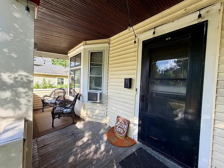 670 Short St #2 — Photo 2