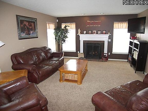 4th image of 1775 Curry Ln