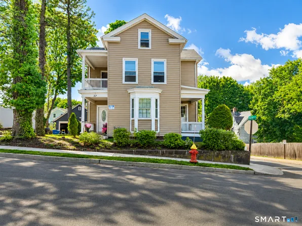 37 Elm St, Meriden, CT 06450